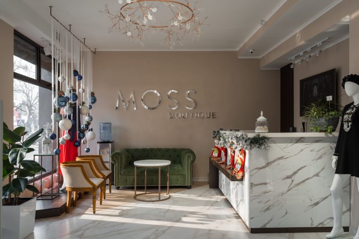 Магазин женской одежды «MOSS»